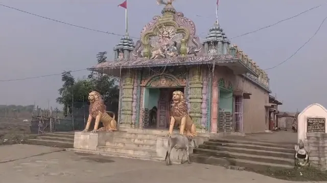 ମା’ଙ୍କୁ ବି ଛାଡିଲେନି ଲୁଟେରା । କେନ୍ଦ୍ରାପଡ଼ା ପଞ୍ଚୁୁବରାହୀ ମନ୍ଦିରରୁ ବଡ଼ ଧରଣର ଚୋରି । ସୁନା ଓ ରୂପା ଅଳଙ୍କାର ସହ ଦାନ ହୁଣ୍ଡି ଲୁଟିନେଲେ ।