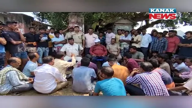 ସରକାରୀ ଜମିରୁ ଜବରଦଖଲ ଉଚ୍ଛେଦ ବେଳେ ଉତ୍ତେଜନା : କ୍ଷତିପୂରଣ ଦାବି, ତହସିଲଦାରଙ୍କୁ ଘେରିବା ସହ ଅଟକ ରଖିଥିଲେ ଉତ୍ତ୍ୟକ୍ତ ଲୋକେ