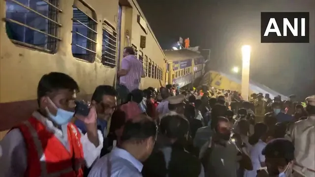 ପୁଣି ବାହାନଗା ଟ୍ରେନ ଟ୍ରାଜେଡିର ପୁନରାବୃତ୍ତି । ଆନ୍ଧ୍ର ଓଡ଼ିଶା ସୀମାରେ ପରସ୍ପର ସହ ୨ଟି ଟ୍ରେନ୍ ଧକ୍କା । ୬ ଜଣ ଯାତ୍ରୀଙ୍କ ମୃତ୍ୟୁ ସୂଚନା