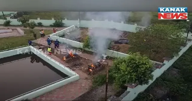 ବାହାନଗା ଦୁର୍ଘଟଣାର ୧୨୮ ଦିନ ପରେ ଜଳିଲା ମୃତଦେହ : ପ୍ରଥମ ପର୍ଯ୍ୟାୟରେ ଦାହ ହେଲା ୨୧ ଅପରିଚିତ ଶବ