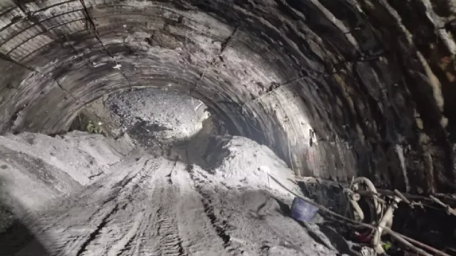 ଉତ୍ତରକାଶୀ ନିର୍ମାଣଧୀନ ଟନେଲର ମାଟି ଅତଡ଼ା କେମିତି ଧସିଲା: ଦୁର୍ଘଟଣାର ତଦନ୍ତ ପାଇଁ ଗଠନ ହେଲା ୬ଜଣିଆ ବିଶେଷଜ୍ଞ କମିଟି