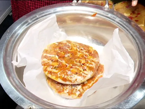 ମନ ଜିଣୁଛି ମିଲେଟ ପିଜା । ଯୁବବର୍ଗଙ୍କର ପାଲଟିଛି ପ୍ରଥମ ପସନ୍ଦ, ଏଣିକି ହସ୍ପିଟାଲ କ୍ୟାଣ୍ଟିନ ଓ ୱାଓ ମୋମୋରେ ମିଳିବ ମିଲେଟ୍ ।