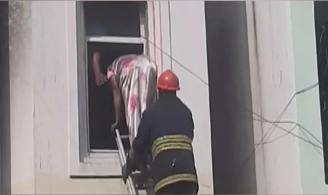 ଆପାର୍ଟମେଣ୍ଟରେ ଲାଗିଲା ନିଆଁ । ୬ଜଣ ମୃତ