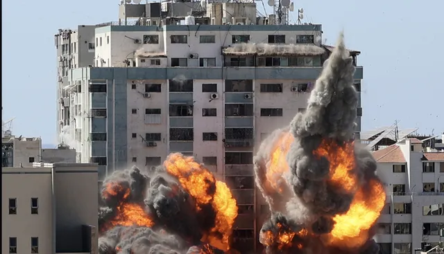 ଅସ୍ତ୍ରବିରତି ପୂର୍ବରୁ ହମାସକୁ ଆଉ ଏକ ବଡ ଝଟକା  ।  ଇସ୍ରାଏଲର ଏୟାର ଷ୍ଟ୍ରାଇକରେ ହମାସର ନାଭାଲ ହେଡ ଅମ୍ର ଅବୁ ଜାଲାଲା ମୃତ