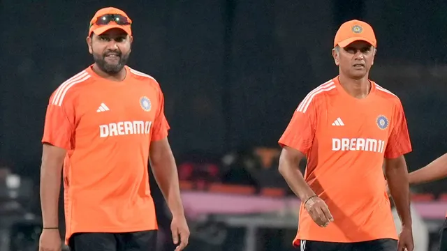 ଟିମ୍ ଇଣ୍ଡିଆକୁ ବାଏ ବାଏ କରିପାରନ୍ତି ଦ୍ରାବିଡ ! ଆଇପିଏଲର ୨ଟି ଟିମ୍ ରାହୁଲଙ୍କୁ ନେବାକୁ ବେଶ ଆଗ୍ରହୀ !