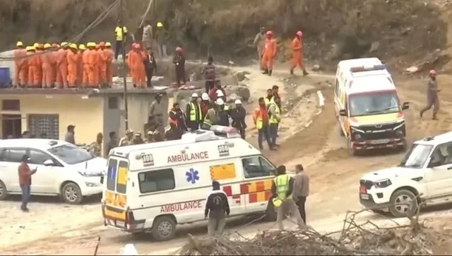 ଟନେଲରେ ଡ୍ରିଲିଂ କାମ ଶେଷ । ଶ୍ରମିକଙ୍କ ପାଖରେ ପହଞ୍ଚିଲା ପାଇପ୍ । ଟନେଲ ବାହାରେ ପହଞ୍ଚିଲା ଆମ୍ବୁଲାନ୍ସ, ଡାକ୍ତର ଟିମ୍ ।