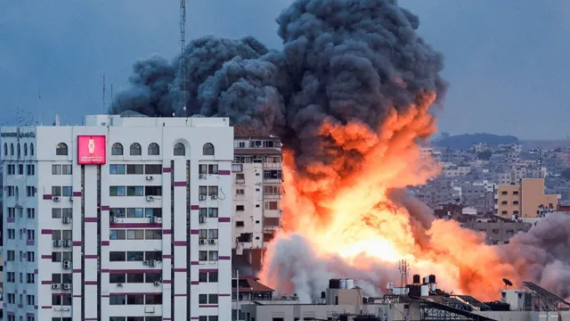 ଯୁଦ୍ଧ ବିରତି ପରେ ପୁଣି ରକ୍ତମୁଖା ଇସ୍ରାଏଲ । ଗାଜା ଆକାଶରେ ଗର୍ଜିଲା ଇସ୍ରାଏଲ ରକେଟ, ମିସାଇଲ