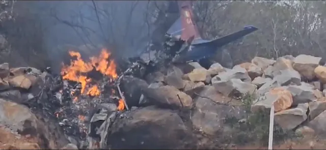 ବାୟୁସେନାର ଟ୍ରେନିଂ ଏୟାରକ୍ରାଫ୍ଟ ଦୁର୍ଘଟଣାଗ୍ରସ୍ତ । ପ୍ରାଣ ହରାଇଲେ ୨ ପାଇଲଟ, ଶୋକବ୍ୟକ୍ତ କଲେ ପ୍ରତିରକ୍ଷା ମନ୍ତ୍ରୀ ।