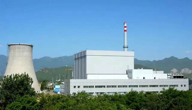 ଚାଇନା ଗତ ୧୦ ବର୍ଷରେ ୩୭ ପରମାଣୁ ରିଆକ୍ଟର ନିର୍ମାଣ କରିଛି : ବର୍ତ୍ତମାନ ପ୍ରତିବର୍ଷ ୮ ଟି ନିର୍ମାଣ କରିବାକୁ ପ୍ଲାନ ।  ଭାରତ ଏବଂ ଆମେରିକା ମାତ୍ର ୨ ଟି କରିଛନ୍ତି ।