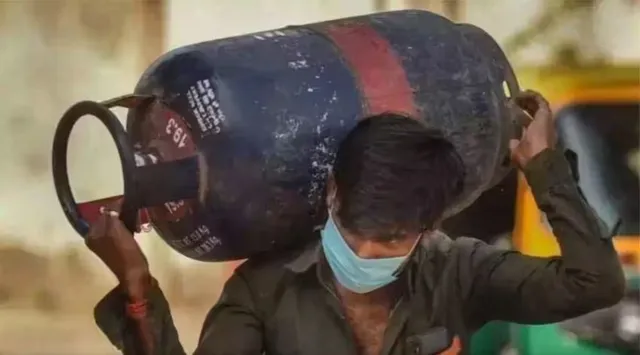 ବଢିଲା ଏଲପିଜି ସିଲିଣ୍ଡର ଦାମ୍ । ଜାଣନ୍ତୁ କେଉଁଠି କେତେ ଦର?