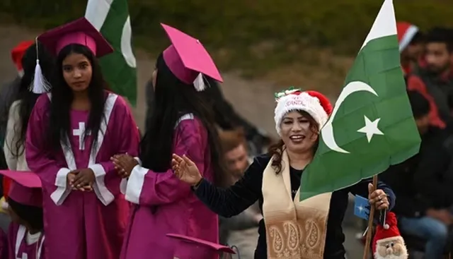 ପାକିସ୍ତାନରେ ନୂଆ ନିୟମ । ନୂଆ ବର୍ଷ ପାଳନ କରିପାରିବେ ନାହିଁ ପାକିସ୍ତାନୀ ।