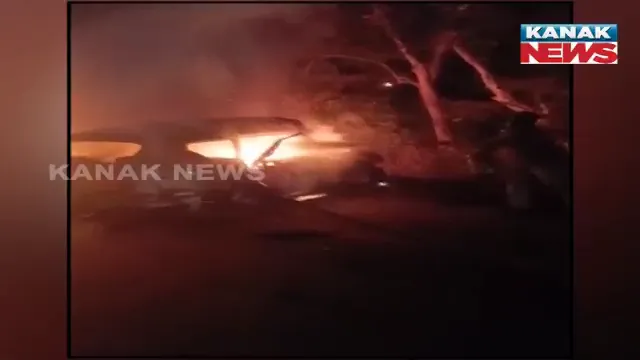 ବରେଲି-ନୈନିତାଲ ନ୍ୟାସନାଲ ହାଇୱେରେ ବଡ଼ ଦୁର୍ଘଟଣା । ଡମ୍ପରକୁ ଧକ୍କା ଦେବା ପରେ ଜଳିଗଲା କାର, ୮ଜଣ ଯାତ୍ରୀ ଜୀବନ୍ତ ଦଗ୍ଧ ।