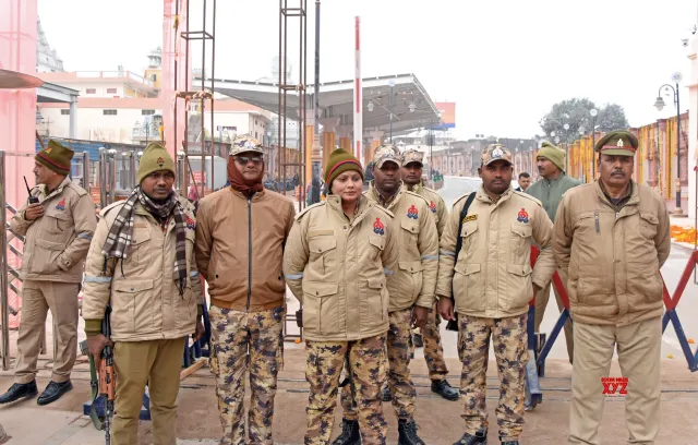 ଚାଲିଛି ରୀତିନୀତି: ଅଭେଦ୍ୟ ଦୁର୍ଗରେ ପରିଣତ ହୋଇଛି ଅଯୋଧ୍ୟା, ସେପଟେ ରାମସ୍ୱାମୀ ମନ୍ଦିରରେ ମୁଖ୍ୟ ଯଜମାନ ମୋଦୀଙ୍କ ପୂଜାର୍ଚ୍ଚନା