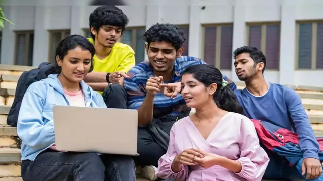 କାନାଡା ଯାଉଥିବା ଭାରତୀୟ ଛାତ୍ରଙ୍କ ସଂଖ୍ୟା କ୍ରମାଗତ ହ୍ରାସ ପାଇବାରେ ଲାଗିଛି । ଜାଣନ୍ତୁ ଏହାକୁ ନେଇ କ’ଣ କହିଲେ କାନାଡା ମନ୍ତ୍ରୀ