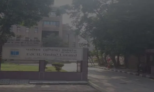 ଶିକ୍ଷକ ନିଯୁକ୍ତି ପ୍ରକ୍ରିୟାରେ ଅନିୟମିତତା ନେଇ ଇଡିସିଆଇଏଲର ସ୍ପଷ୍ଟୀକରଣ । ଅଧିକାରୀ କହିଲେ , ‘ଯାହା କିଛି ସମସ୍ୟା ହୋଇଛି ଓସେପା ତରଫରୁ ହୋଇଛି’ ।