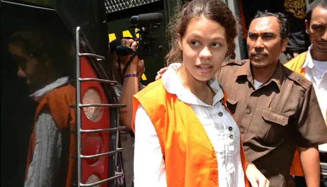 ହତ୍ୟା ପାରେ ମା’ର ମୃତଦେହକୁ ସୁଟକେସରେ ଭର୍ତ୍ତି : ଏକ ହତ୍ୟାକାରୀ ଝିଅର କାହାଣୀ