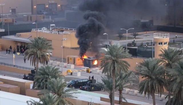 ଇରାକରେ ଆମେରିକାର ଦୂତାବାସ ନିକଟରେ ଆକ୍ରମଣ ।  ୮ ଟି ସ୍ଥାନରେ ବିସ୍ଫୋରଣ, ଚାରି ଜଣଙ୍କର ମୃତ୍ୟୁ ।