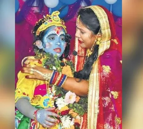 କୃଷ୍ଣ ବଳରାମଙ୍କୁ ହତ୍ୟା ପାଇଁ ଷଡ଼ଯନ୍ତ୍ର ରଚିଛନ୍ତି ମହାରାଜା କଂସ । ଅକୃରଙ୍କ ସହ ମଥୁରା ଅଭିମୁଖେ ବେନିଭାଇଙ୍କ ଯାତ୍ରା । ନବମ ଦିନରେ ବରଗଡ଼ର ବିଶ୍ୱ ପ୍ରସିଦ୍ଧ ଧନୁଯାତ୍ରା ।