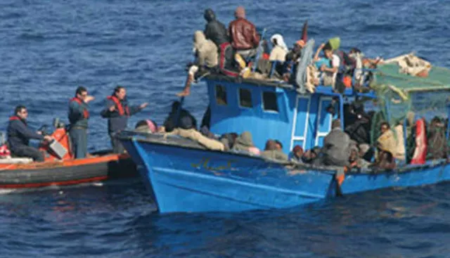 ଶ୍ରୀଲଙ୍କା ନୌସେନା ୧୨ ଜଣ ଭାରତୀୟ ମତ୍ସ୍ୟଜୀବୀଙ୍କୁ ଗିରଫ କରିଛି ।  ଡଙ୍ଗା ମଧ୍ୟ ଜବତ କରାଯାଇଛି ।