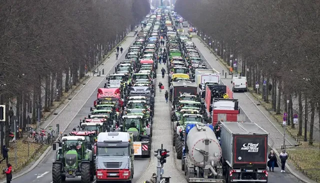 ଜର୍ମାନୀରେ ମଧ୍ୟ ଭାରତ ପରି କୃଷକମାନଙ୍କର ଟ୍ରାକ୍ଟର ଆନ୍ଦୋଳନ ।  ୟୁରୋପରେ ଅନେକ ଦେଶକୁ ପ୍ରଭାବିତ କରିବ
