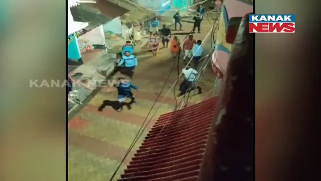 ଗଞ୍ଜାମ ଖଲ୍ଲିକୋଟରେ ଆତଙ୍କରାଜ । ବାଲୁଙ୍କେଶ୍ୱରପୁର ଗାଁରେ ରାତି ଅଧରେ ବୁଲିଲା ଖଣ୍ଡା