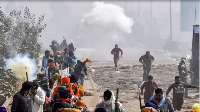 ଦେଶବ୍ୟାପୀ ଆଜି ‘କଳା ଦିବସ’ ପାଳିବେ କୃଷକ ସଙ୍ଗଠନ । ପ୍ରଦର୍ଶନବେଳେ ମୃତ ବ୍ୟକ୍ତିଙ୍କ ପରିବାରକୁ କ୍ଷତିପୂରଣ ବାବଦକୁ ୧କୋଟି ଦାବି ।