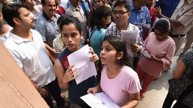 ପ୍ରଶ୍ନପତ୍ର ଲିକ ମାମଲାରେ ଦୃଢ ଆଇନ ଆଣିଲେ କେନ୍ଦ୍ର ସରକାର । ଦୋଷୀ ସାବ୍ୟସ୍ତ ହେଲେ ୧ କୋଟି ଜରିମାନା ସହ ୧୦ ବର୍ଷ ଯାଏଁ ହୋଇପାରେ ଜେଲ ଦଣ୍ଡ