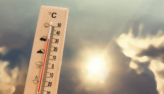 ଆଜିଠୁ ଉପକୂଳ ଓଡିଶାରେ ବଢିବ ଦିନର ତାପମାତ୍ରା । ଆସନ୍ତା ୬ ଦିନ ଯାଏଁ ଦିନର ତାପମାତ୍ରା ୩ ଡିଗ୍ରୀ ବଢିବ । ୬ଟି ଜିଲ୍ଲାରେ ହାଲୁକା ବର୍ଷାର ସମ୍ଭାବନା