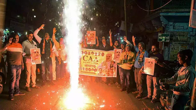 ସିଏଏ ଲାଗୁ ହେବା ପରେ ରିଫ୍ୟୁଜି କ୍ୟାମ୍ପରେ ଉତ୍ସବର ମାହୋଲ । ପଡୋଶୀ ଦେଶର ସଂଖ୍ୟାଲଘୁ ଶରଣାର୍ଥୀଙ୍କୁ ମିଳିବ ଭାରତୀୟ ନାଗରିକତା ।