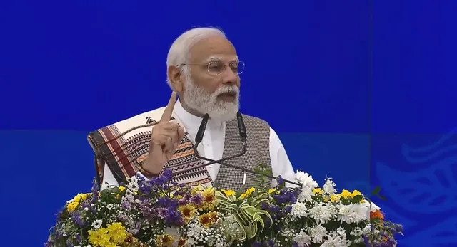 ଓଡ଼ିଶାକୁ ତୃତୀୟ ବନ୍ଦେ ଭାରତ । ୨୭୪ ରେଳ ପ୍ରକଳ୍ପର ଭିତ୍ତିପ୍ରସ୍ତର ସ୍ଥାପନ ଓ ଲୋକାର୍ପଣ କଲେ ପ୍ରଧାନମନ୍ତ୍ରୀ, ୮୫ ହଜାର କୋଟିର ରେଳ ପ୍ରକଳ୍ପକୁ ଦେଶ ପାଇଁ ଉତ୍ସର୍ଗ ।