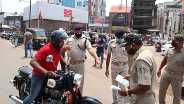 ରେଡ୍ ଲାଇଟ୍ ଟପିଲେ ହେବ କାର୍ଯ୍ୟାନୁଷ୍ଠାନ । ଗାଡ଼ି ଓ ଡ୍ରାଇଭିଂ ଲାଇସେନ୍ସ ଜବତ ସହ ଗିରଫ ହୋଇପାରନନ୍ତି ଡ୍ରାଇଭର