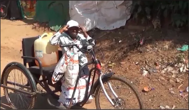 ଚାଲିବାକୁ ସେ ଅକ୍ଷମ, ତଥାପି ସେ ହାରିନାହାଁନ୍ତି । ଟ୍ରାଇ ସାଇକେଲ ଧରି ଜୀବନ ଯୁଦ୍ଧ ଲଢୁଛନ୍ତି ରଞ୍ଜିତ ।