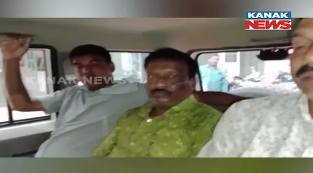 ମହଙ୍ଗା ପଡିଲା ସମ୍ପତ୍ତିି ଲୋଭ । ଆୟ ବହିର୍ଭୂତ ସମ୍ପତ୍ତିି ଠୁଳ ମାମଲାରେ କିରାଣୀକୁ ୫ ବର୍ଷ ଜେଲ ।