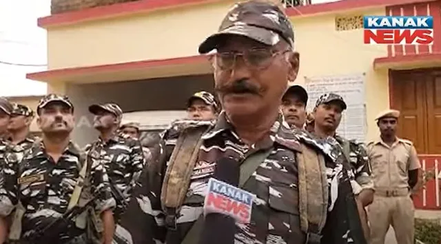  ନିର୍ବାଚନ ପାଇଁ ଜୟପାଟଣାରେ ପୋଲିସ ଓ ସିଆରପିଏଫ ଯବାନଙ୍କ ଫ୍ଲାଗମାର୍ଚ୍ଚ । ହିଂସା ନଘଟାଇବାକୁ ଦେଲେ ବାର୍ତ୍ତା ।