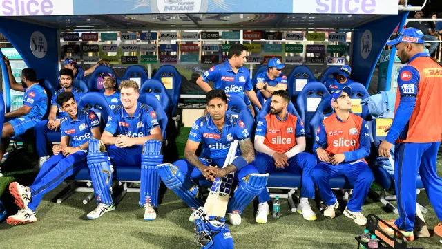 ଆଇପିଏଲ୍ ଆରମ୍ଭ ହେବା ପୂର୍ବରୁ ମୁମ୍ବାଇ ଇଣ୍ଡିଆନ୍ସକୁ ବଡ ଝଟକା । ଦଳରୁ ବାଦ୍ ପଡିଲେ ଷ୍ଟାର ବୋଲର ।