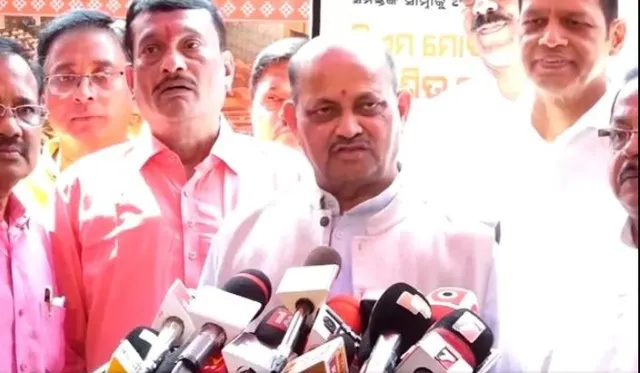 ଦିଲ୍ଲୀରୁ ଫେରିଲେ ରାଜ୍ୟ ବିଜେପି ସଭାପତି ମନମୋହନ ସାମଲ । କହିଲେ, ଖୁବ ଶୀଘ୍ର ଘୋଷଣା ହେବ ପ୍ରାର୍ଥୀ ତାଲିକା ।