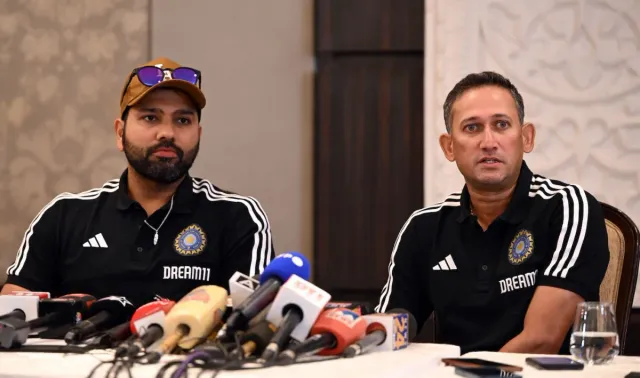 ଟି-୨୦ ବିଶ୍ୱକପ ପାଇଁ ଖୁବଶୀଘ୍ର ହୋଇପାରେ ଭାରତୀୟ ଦଳ ଘୋଷଣା । ଦିଲ୍ଲୀରେ ପହଞ୍ଚିଲେ ଚୟନକର୍ତ୍ତା, ରୋହିତଙ୍କ ସହ କରିପାରନ୍ତି ଆଲୋଚନା । ହାର୍ଦ୍ଦିକଙ୍କୁ ଟିମରେ ଚୟନ ନେଇ ସସପେନ୍ସ । 