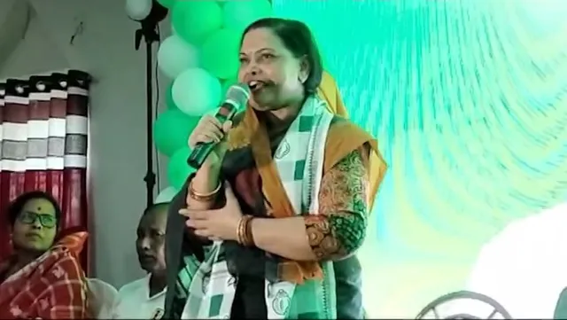 ଭୋଟରଙ୍କୁ ବିଧାୟିକା ପ୍ରାର୍ଥୀଙ୍କ ବଡ ପ୍ରତିଶ୍ରୁତି । କହିଲେ, ବିଧାୟିକା ହେଲେ ଘରେ ଘରେ ପହଞ୍ଚିବ ସବୁ ସୁବିଧା , ଯୋଜନା ।