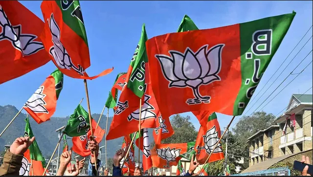 ନୀଳଗିରି ବିଧାନସଭା ଆସନକୁ ନେଇ ତିନି ଦଳରେ ଜାରି ରହିଛି ଦ୍ୱନ୍ଦ । ସୁକାନ୍ତ ନାୟକ ବିଜେଡିରେ ସାମିଲ ପରେ କାହାକୁ ଟିକେଟ୍ ଦେବ ଦଳ ବଢୁଛି ଅଡୁଆ