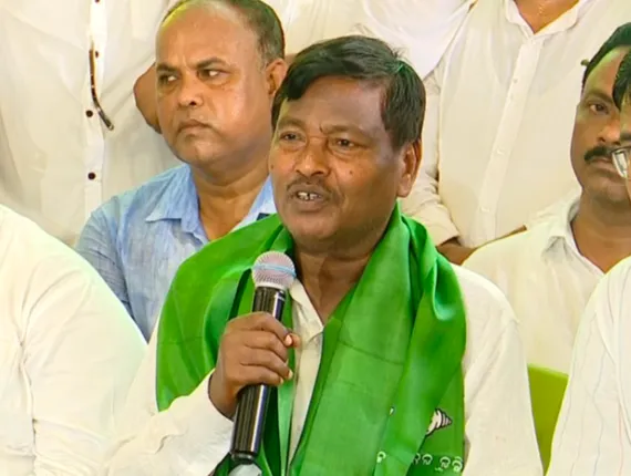 ଶଙ୍ଖ ଧରିଲେ ଗଣେଶ୍ୱର ବେହେରା । କହିଲେ , ‘ ମୁଁ ଛୋଟ ମଣିଷ, କେନ୍ଦ୍ରାପଡାବାସୀଙ୍କ ସେବା କରିବା ମୋ ଲକ୍ଷ୍ୟ’