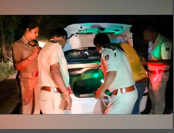 ନିର୍ବାଚନ ପୂର୍ବରୁ ଜୋରଦାର ଚେକିଂ । ସାରା ରାତି ଚେକିଂରେ ଲାଗିଲେ ବରଗଡ ସଦର ପୋଲିସ