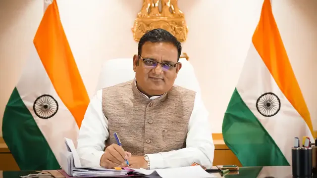 ଦିଲ୍ଲୀରେ କେଜ୍ରିୱାଲ ସରକାରଙ୍କୁ ବଡ ଝଟକା । ମନ୍ତ୍ରୀପଦ ସହ ଦଳରୁ ଇସ୍ତଫା ଦେଲେ ରାଜକୁମାର ଆନନ୍ଦ