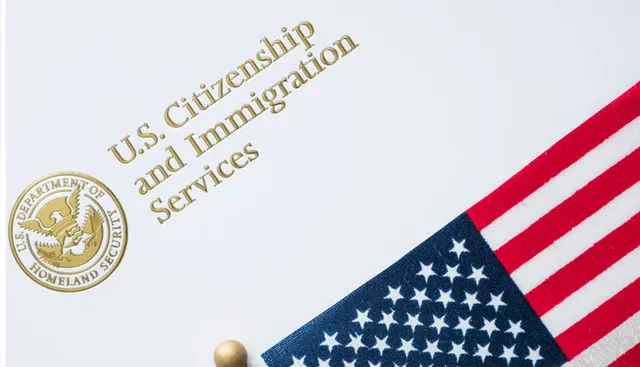 ଗୋଟିଏ ବର୍ଷ ଭିତରେ କେତେ ଭାରତୀୟ ନେଲେ ଆମେରିକୀୟ ନାଗରିକତା  ?  ରିପୋର୍ଟ ଜାଣି ଆପଣ ଆଶ୍ଚର୍ଯ୍ୟ ହେଇଯିବେ  !!