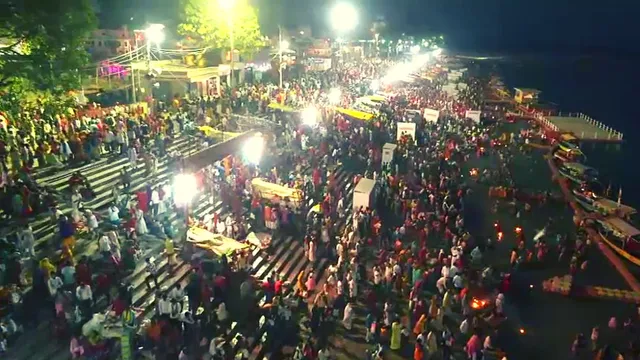 ଶ୍ରୀରାମ ନବମୀ ପାଇଁ ସବୁଠି ଉତ୍ସାହ , ଅଯୋଧ୍ୟାରେ ସରଯୁ ନଦୀ କୂଳରେ କରାଯାଇଛି ପ୍ରଭୁଙ୍କ ଦିବ୍ୟ ଆଳତୀ ।