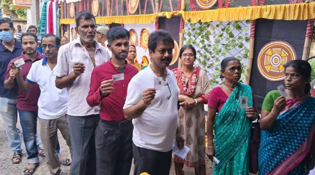 ଲୋକସଭା ନିର୍ବାଚନ ପାଇଁ ଆଜି ଚତୁର୍ଥ ପର୍ଯ୍ୟାୟ ମତଦାନ । ୯ ରାଜ୍ୟ ଓ ଗୋଟିଏ କେନ୍ଦ୍ର ଶାସିତ ଅଞ୍ଚଳର ୯୬ଟି ଆସନରେ ଭୋଟ୍ ।