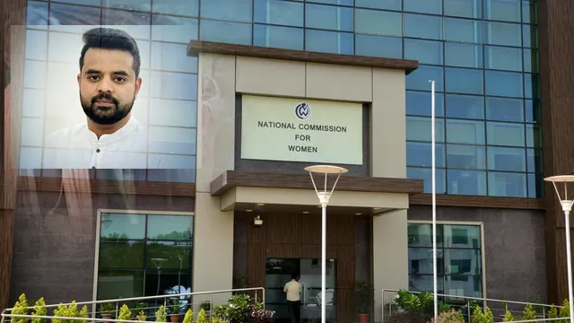 କର୍ଣ୍ଣାଟକ ଭିଡିଓ ସ୍କାମ ମାମଲାରେ ନୂଆ ମୋଡ ପୀଡିତା ବଦଳାଇଲେ ବୟାନ, ଏବେ ବି ପ୍ରଜ୍ୱଳ ରେଭାନ୍ନା ଫେରାର