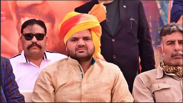 ବ୍ରିଜଭୂଷଣଙ୍କ ଟିକେଟ କାଟିପାରେ ବିଜେପି । କେଶରଗଞ୍ଜ ଲୋକସଭା ଆସନରୁ ନିର୍ବାଚନ ଲଢିବେ ବ୍ରିଜଭୂଷଣଙ୍କ ପୁଅ କରନ୍ ଭୂଷଣ !