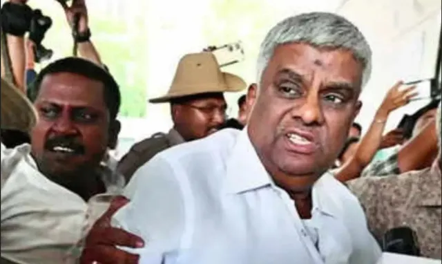 କର୍ଣ୍ଣାଟକ ଅଶ୍ଳୀଳ ଭିଡିଓ ମାମଲା । ପ୍ରଜ୍ୱଳ ରେବନ୍ନାଙ୍କ ପିତା ଏଚଡି ରେବନ୍ନାଙ୍କୁ ଜାମିନ