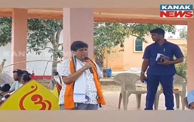 ଘଷିପୁରାରେ ସୌମ୍ୟରଞ୍ଜନ ପଟ୍ଟନାୟକଙ୍କ ଜୋରଦାର ପ୍ରଚାର । ବଦ୍ରି ପାତ୍ରଙ୍କୁ ଦେଉଛନ୍ତି ଟକ୍କର ।