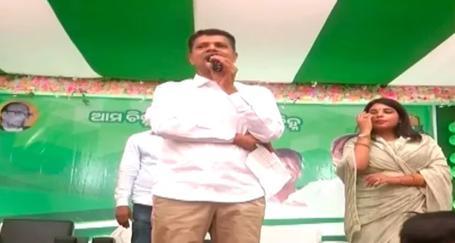 ମୁଖ୍ୟମନ୍ତ୍ରୀଙ୍କ ନିର୍ବାଚନମଣ୍ଡଳୀ ହିଞ୍ଜିଳିରେ ପ୍ରଚାର କଲେ ପାଣ୍ଡିଆନ । କହିଲେ, ହିଞ୍ଜିଳିର ରୂପାନ୍ତରଣ ମଡେଲ ପୂରା ରାଜ୍ୟରେ ଲାଗୁ ହେଉଛି ।